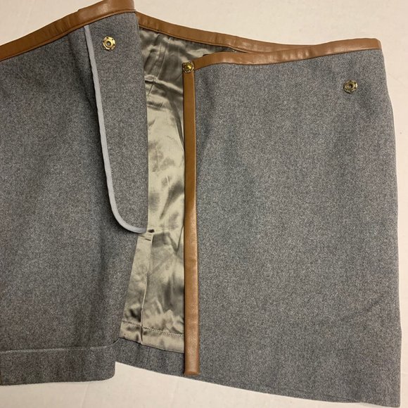 BOSS HUGO BOSS Stretch Gray Virgin Wool Wrap Skirt Brown Faux Leather Trim Sz 2 - Picture 2 of 7